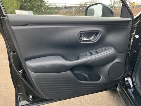 New 2026 Honda HR-V LX image 15