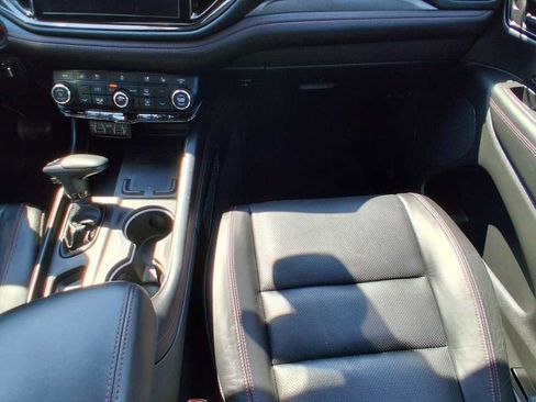 Used 2022 Dodge Durango R/T w/ Tow 'N Go Package AWD/4WD image 24