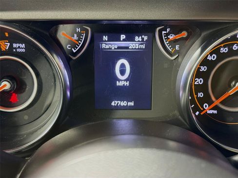 Used 2021 Jeep Wrangler Unlimited Sport AWD/4WD image 3