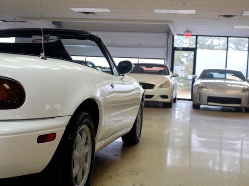 Used 1990 MAZDA MX-5 Miata image 23