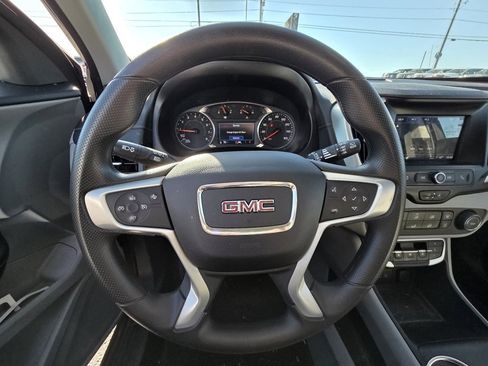 Used 2024 GMC Terrain SLE image 14