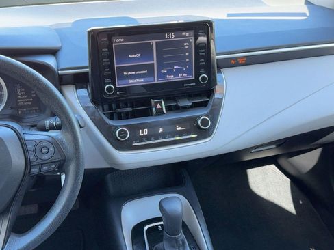 Used 2022 Toyota Corolla LE image 22