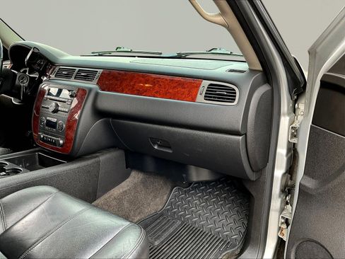 Used 2012 Chevrolet Tahoe LT AWD/4WD image 25