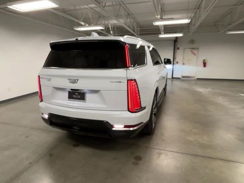 New 2026 Cadillac Escalade IQL Luxury w/ LPO, Floor Liner Package image 52