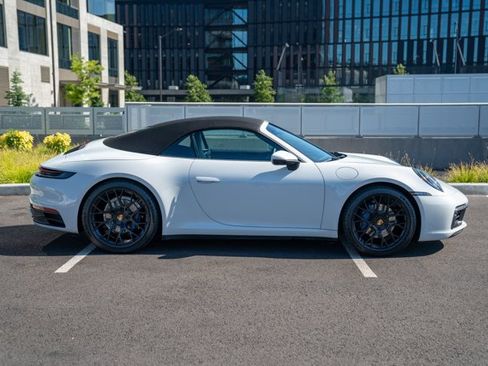 Used 2023 Porsche 911 Carrera RWD image 9