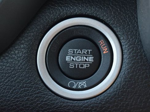 Used 2024 RAM 3500 Tradesman w/ Chrome Appearance Group image 29