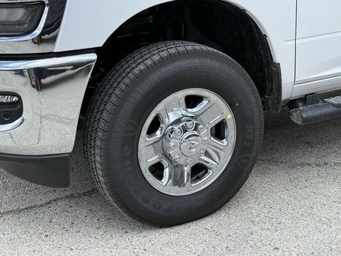 New 2025 RAM 3500 Tradesman image 9