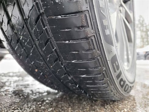 Certified 2023 Jeep Grand Cherokee L Overland w/ Advanced Protech Group III image 18