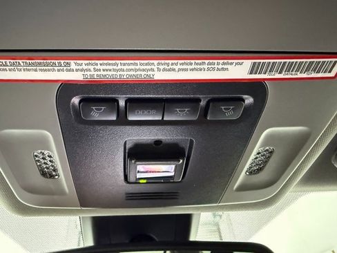 Used 2023 Toyota Camry XSE image 23