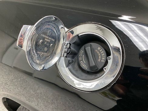 Used 2011 Dodge Challenger 2d Coupe image 25