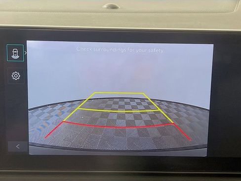 Used 2024 Kia Sorento EX w/ Panoramic Sunroof Package FWD image 15