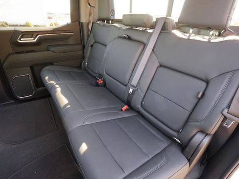 Used 2025 GMC Sierra 1500 SLT w/ SLT Premium Plus Package image 30