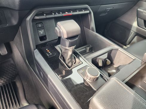 Used 2023 Toyota Tundra SR5 image 31