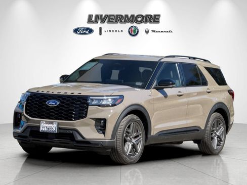 Used 2026 Ford Explorer ST-Line w/ ST-Line Street Pack RWD image 7