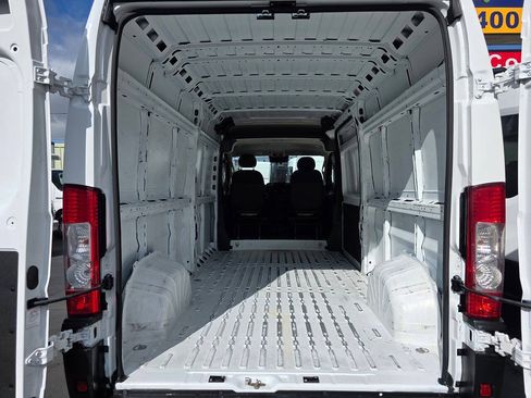 Used 2023 RAM ProMaster 3500 FWD image 11