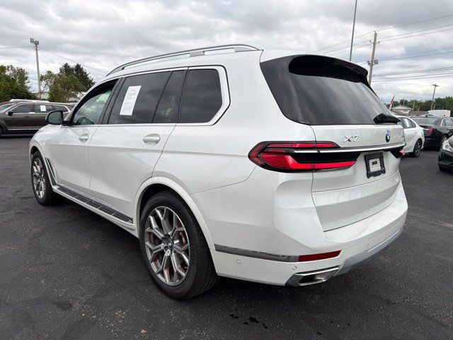Used 2024 BMW X7 xDrive40i AWD/4WD image 7