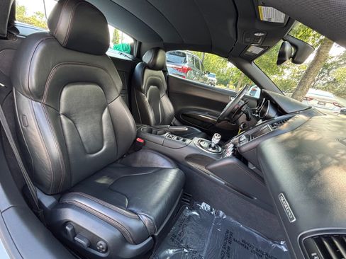 Used 2011 Audi R8 V10 AWD/4WD image 33
