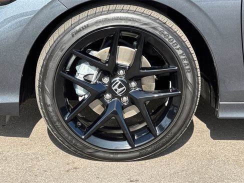 Certified 2025 Honda Civic Sport image 32