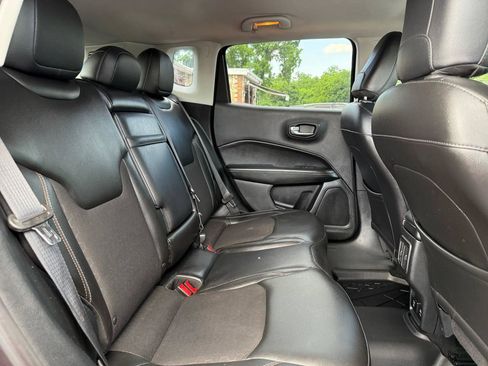 Used 2018 Jeep Compass Latitude w/ Popular Equipment Group AWD/4WD image 22