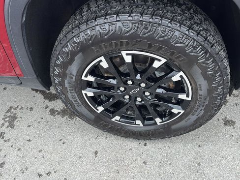 Used 2024 Chevrolet Traverse Z71 w/ Enhanced Driving Package image 13