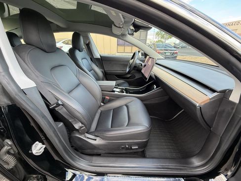 Used 2019 Tesla Model 3 Standard Range Plus image 26