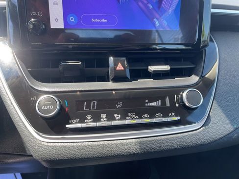 Used 2023 Toyota Corolla LE FWD image 19