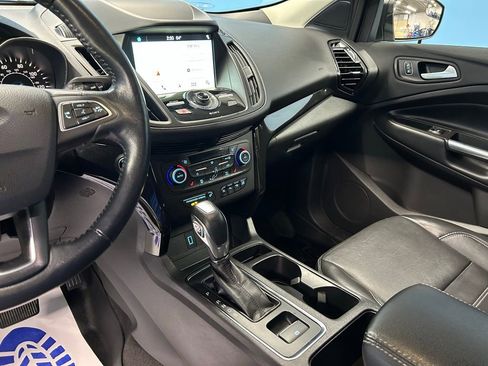 Used 2019 Ford Escape Titanium image 25