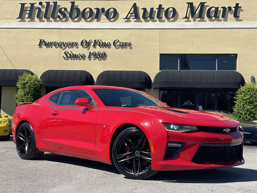 Used 2017 Chevrolet Camaro SS RWD image 2