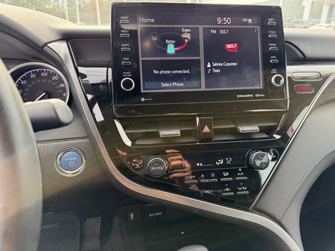 Used 2021 Toyota Camry XLE image 44