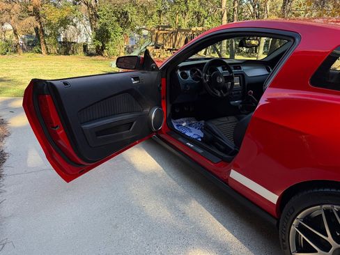 Used 2012 Ford Mustang Shelby GT500 w/ SVT Performance Pkg image 45