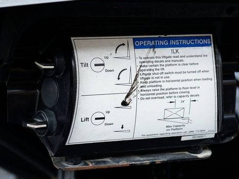 Used 2015 Ford F650 2WD Crew Cab Super Duty image 13