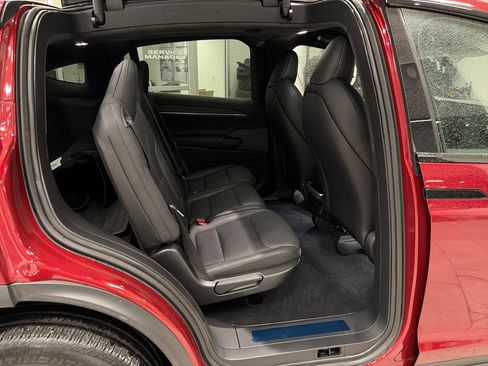 Used 2023 Tesla Model X image 24