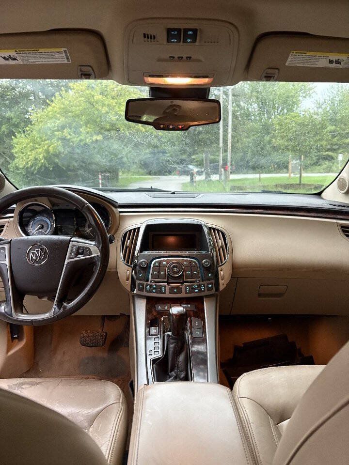 Used 2011 Buick LaCrosse CXL AWD/4WD image 24