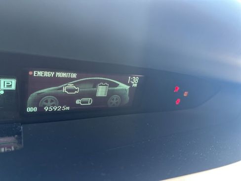 Used 2014 Toyota Prius One image 10