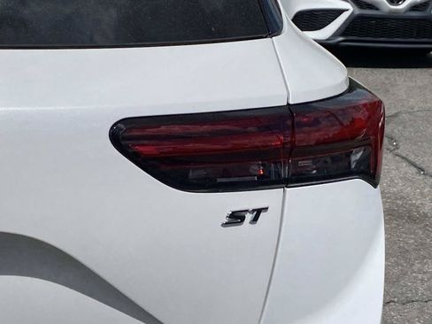 Used 2023 Buick Envision Preferred w/ Sport Touring Package AWD/4WD image 5