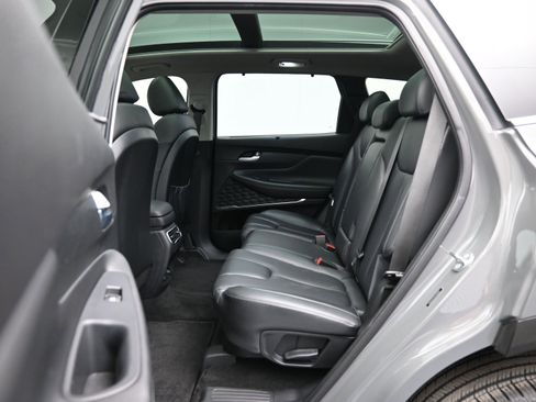 Used 2023 Hyundai Santa Fe SEL Premium image 11