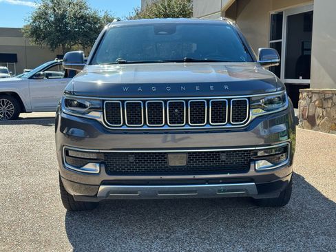 Used 2022 Jeep Wagoneer Series III w/ Convenience Group I image 5