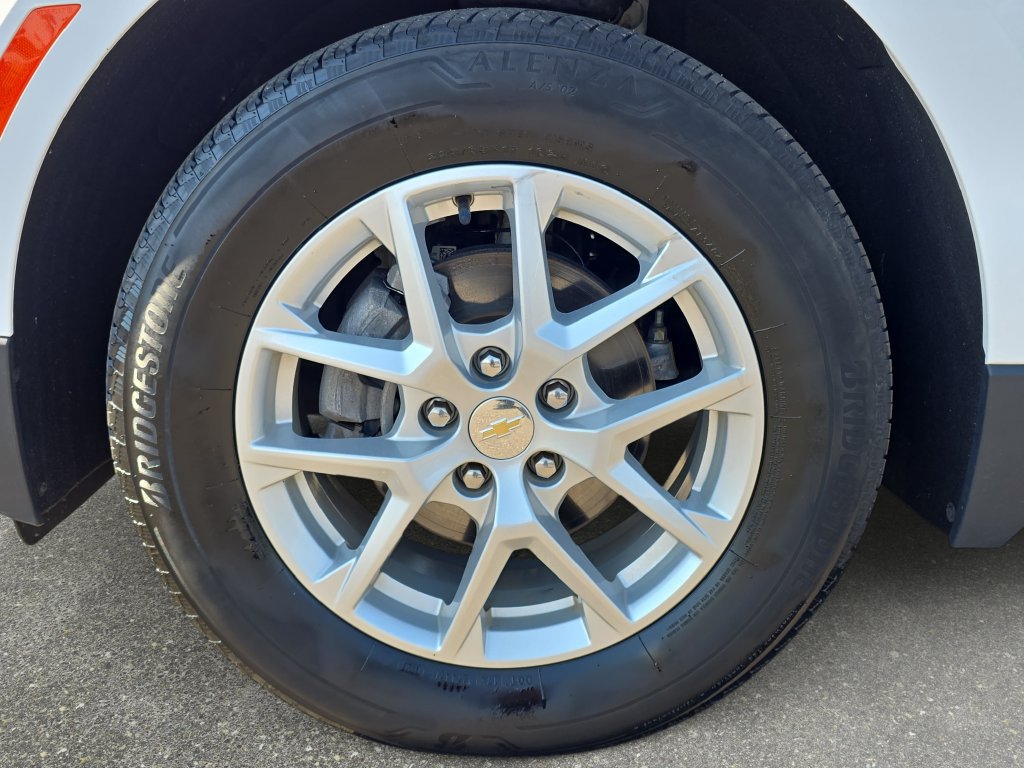 Used 2024 Chevrolet Equinox LT AWD/4WD image 32