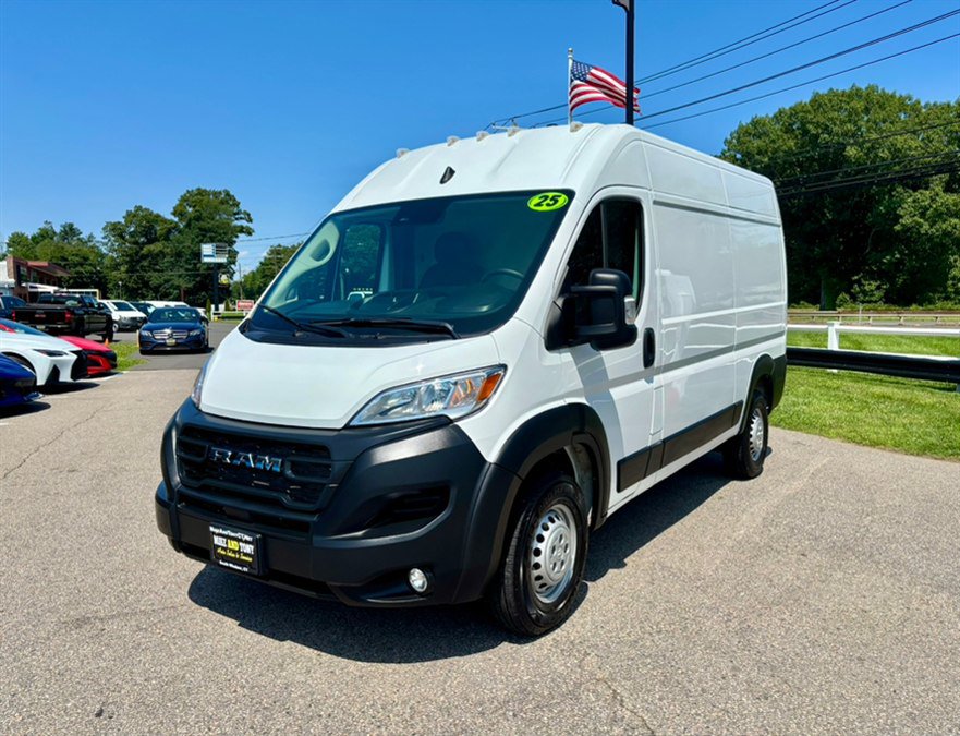 Used 2025 RAM ProMaster 2500 w/ Convenience Group FWD image 1