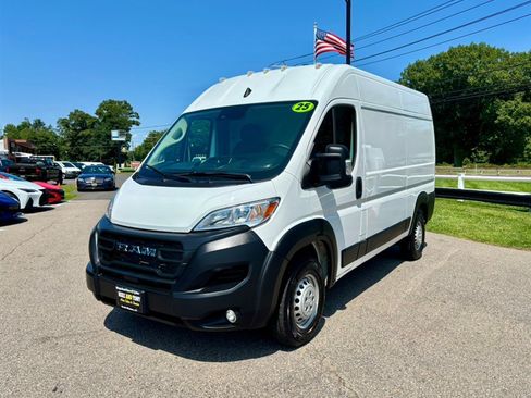 Used 2025 RAM ProMaster 2500 w/ Convenience Group FWD image 1