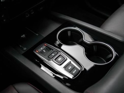 Certified 2024 Honda Ridgeline Black Edition image 9