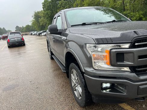 Used 2018 Ford F150 XLT w/ Equipment Group 302A Luxury AWD/4WD image 13