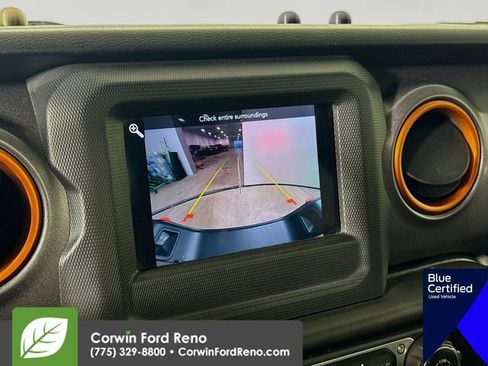 Used 2021 Jeep Gladiator Mojave w/ Trailer Tow Package image 17