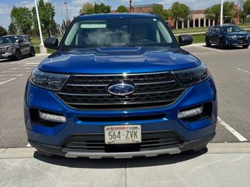 Used 2023 Ford Explorer XLT w/ Equipment Group 202A AWD/4WD image 2