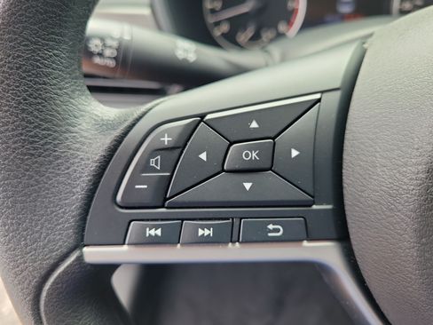 Certified 2025 Nissan Altima 2.5 SV FWD image 18