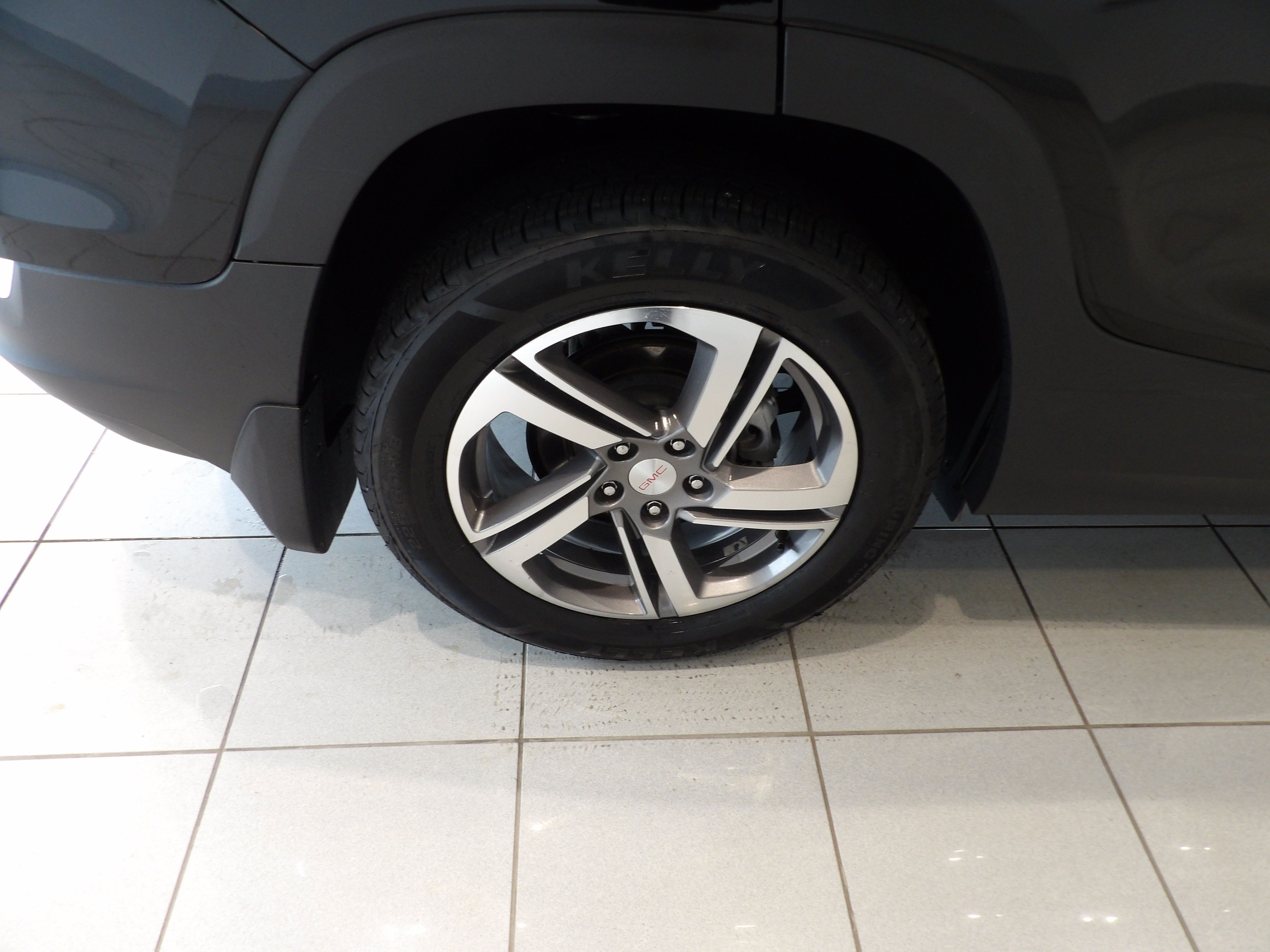 Used 2021 GMC Terrain SLT w/ Infotainment Package II AWD/4WD image 28
