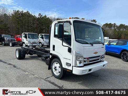 New 2025 Chevrolet Low Cab Forward 5500HG RWD image 1