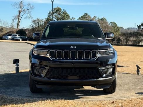 New 2025 Jeep Grand Cherokee Laredo X w/ Luxury Tech Group I image 2