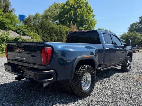 Used 2022 GMC Sierra 3500 Denali AWD/4WD image 8