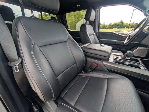 Used 2025 Ford F150 Lariat w/ Equipment Group 502A High AWD/4WD image 19